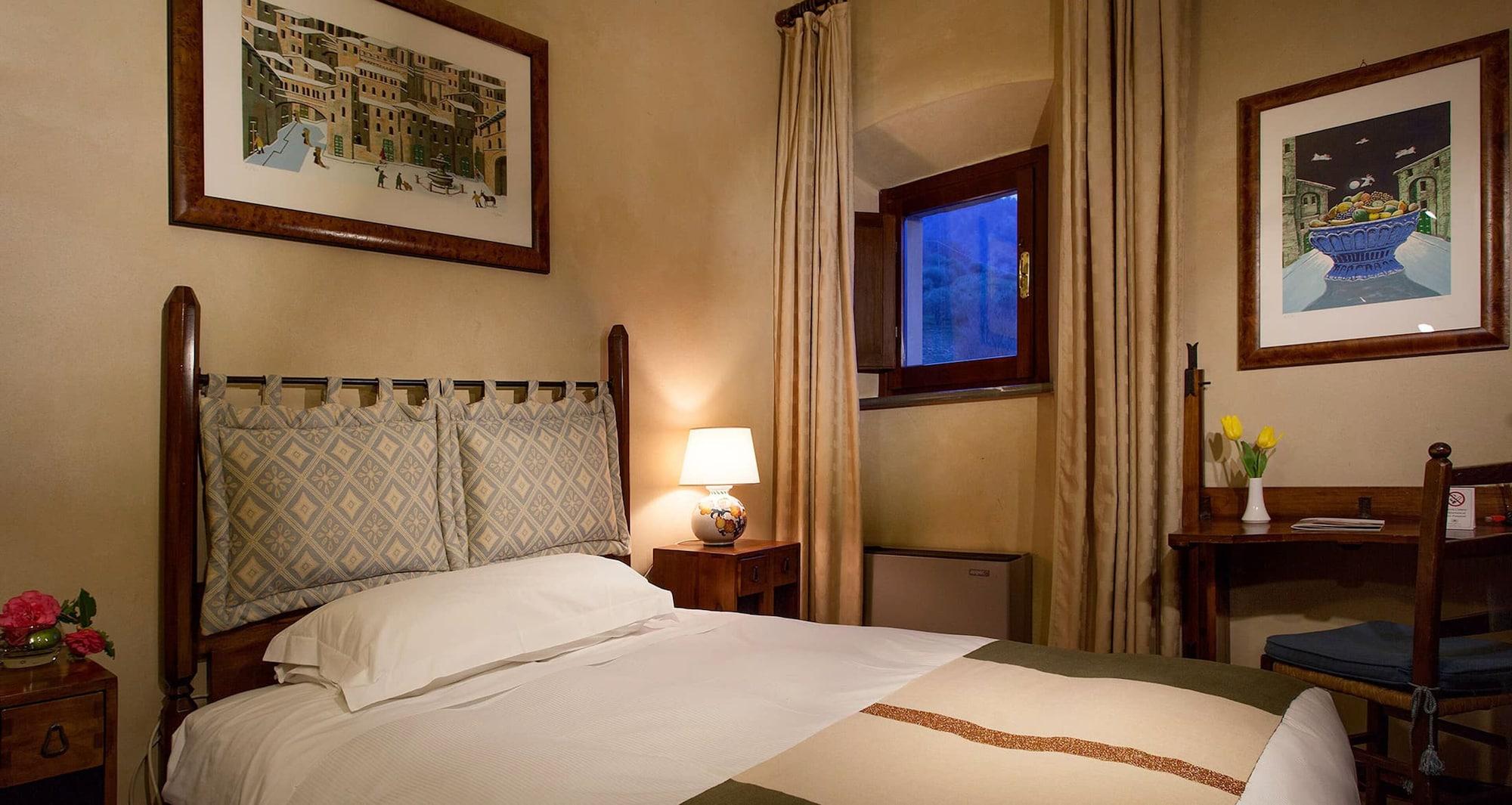 גוביו Park Hotel Ai Cappuccini מראה חיצוני תמונה